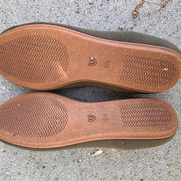 Rothy’s The Loafer, olive green, 8.5 - Picture 4 of 6